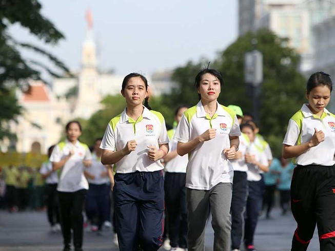 Hà Nội, TP.HCM hưởng ứng Ngày chạy Olympic 2017