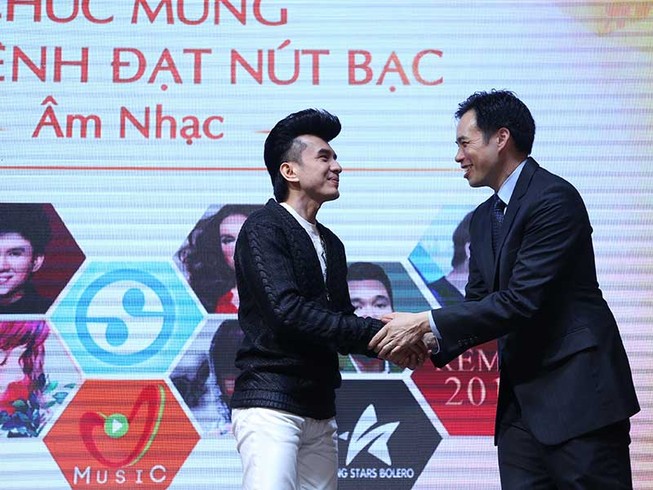 Đan Trường, Việt Hương công bố thông tin qua YouTube