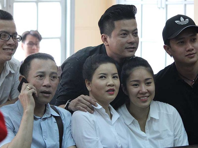 Ngọc Trinh thắng kiện Nhà hát Kịch TP.HCM
