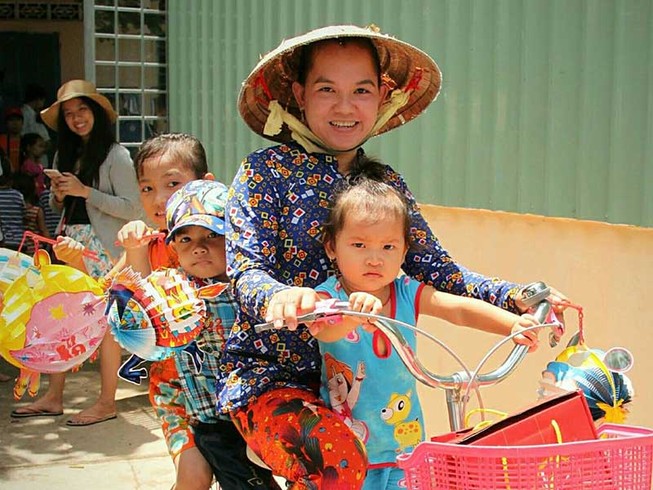 Ấm áp Trung thu sớm ở đảo Nam Du