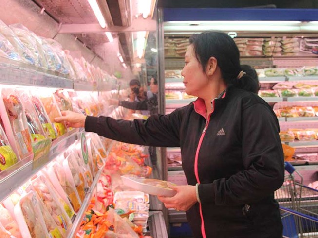 Đùi gà Mỹ nhập về Việt Nam… 2.000 đồng/kg?