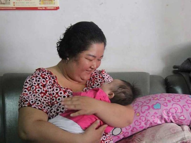 Bé gái 3 tháng tuổi bị bỏ rơi
