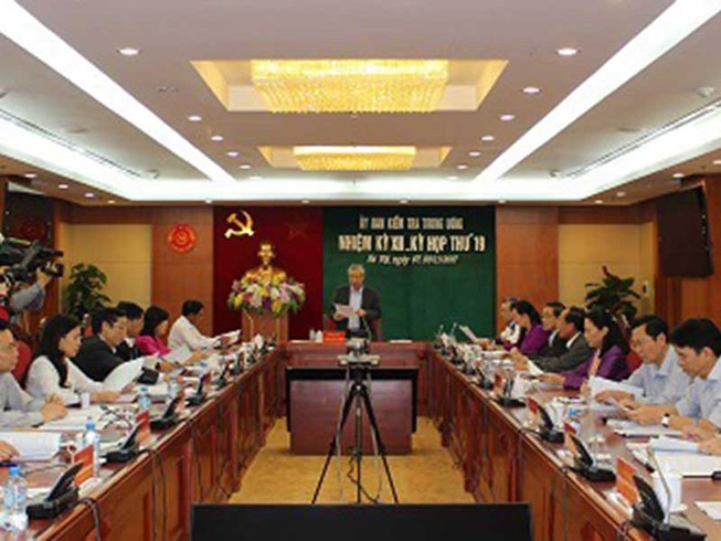 Kỷ luật nhiều cán bộ cấp cao