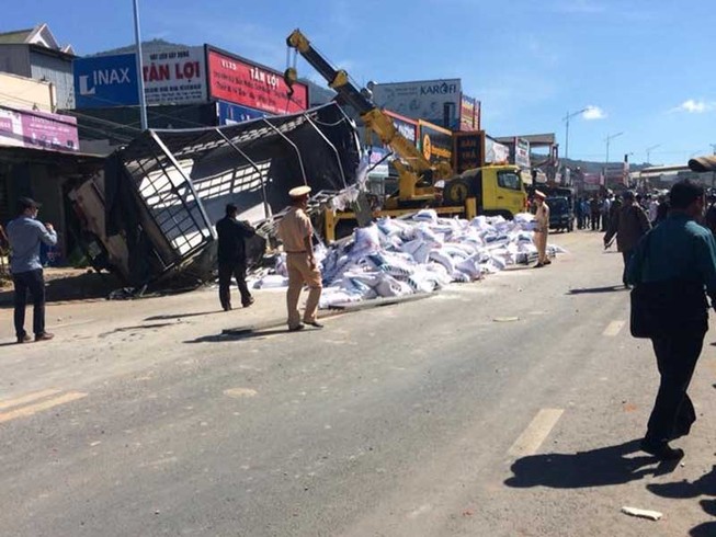Khởi tố vụ xe tải gây tai nạn khiến 5 người tử vong