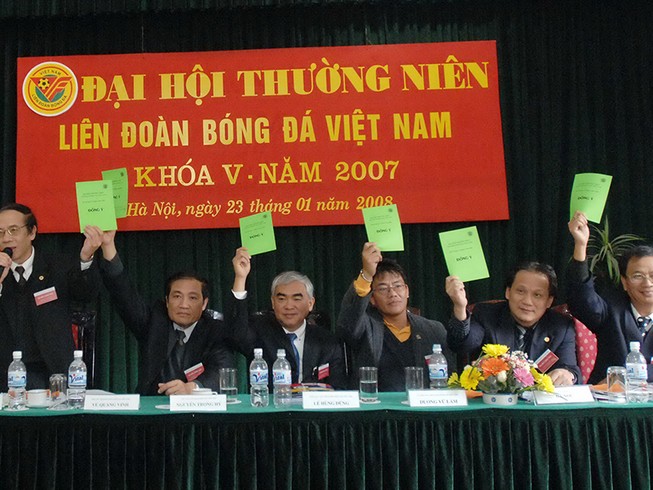 Dọn ‘rác’ trước đại hội VFF