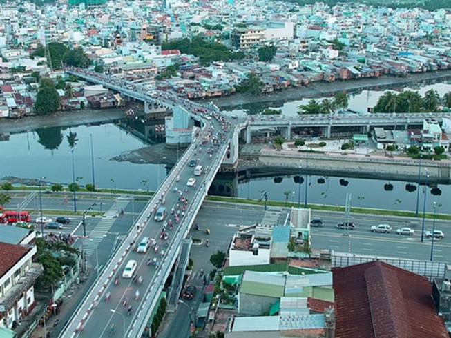 Cuối tháng 6 mở rộng toàn bộ cầu Chữ Y