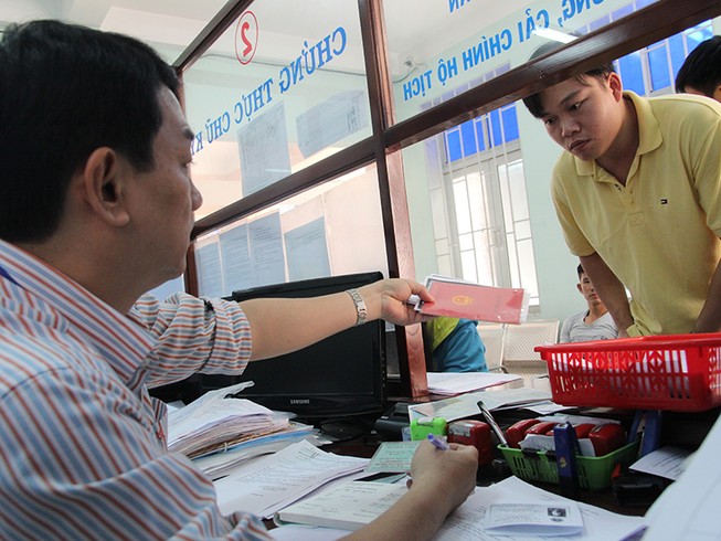 Nộp hồ sơ trực tiếp, không cần sao y!