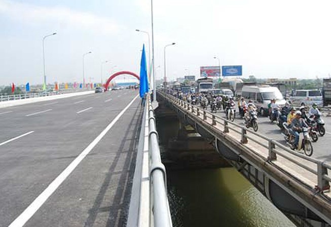 Cầu Đồng Nai: Đội vốn 1.100 tỉ, thu phí thiếu công bằng