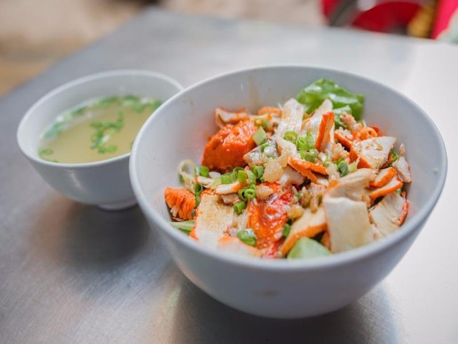 Tiệm mì 70 năm của người Hoa giữa lòng Sài Gòn