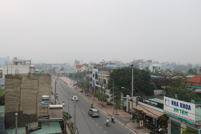 'Mù khô' tiếp tục bủa vây người Sài Gòn ngày cuối tuần