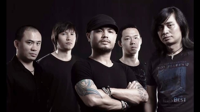 Chuyện về Bức tường và Trần Lập lấy nước mắt khán giả