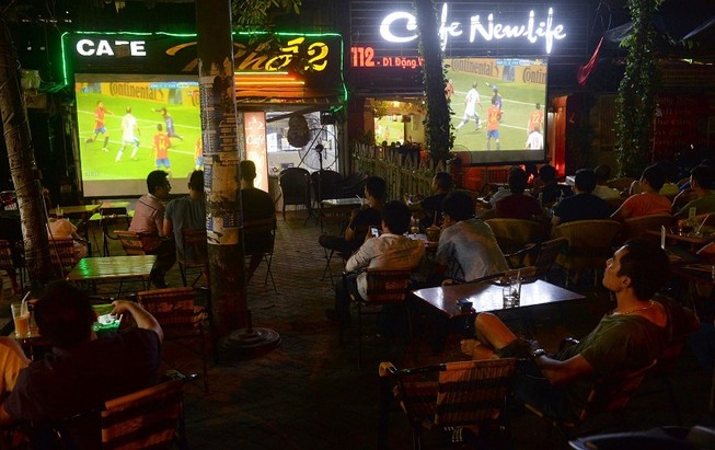 FIFA lên tiếng về chiếu World Cup ở quán cà phê, nhà hàng