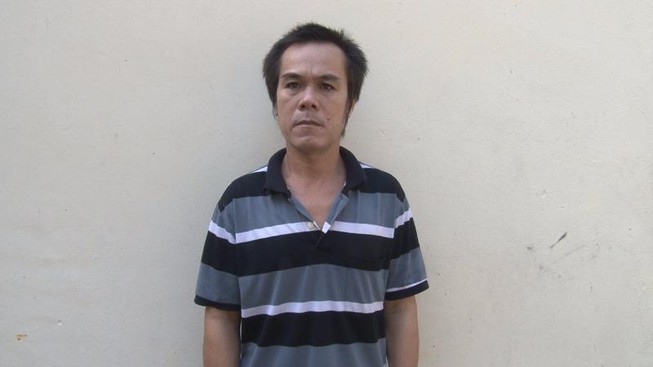 Nửa đêm sang nhà xóm hiếp dâm cụ bà 72 tuổi