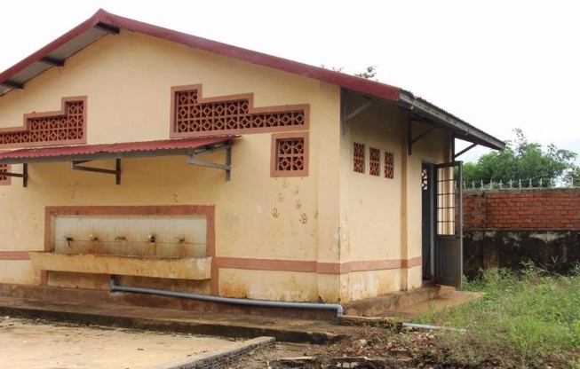 Truy tố bảo vệ hiếp dâm học sinh tiểu học