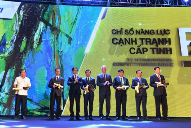 66% doanh nghiệp phải “móc hầu bao” chi ngoài luồng