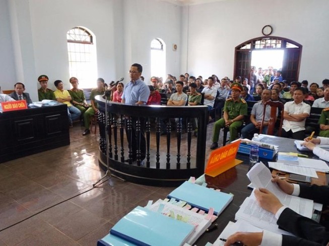 Vụ Trần Minh Lợi: Mọi người cười ồ vì cán bộ NH trả lời