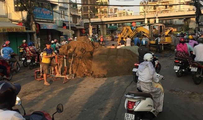 Thi công ẩu, hàng loạt công trình bị ngưng cấp phép