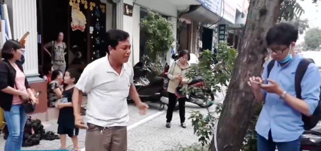 Nhiều tài xế xe buýt tuyến 51 đồng loạt nghỉ việc