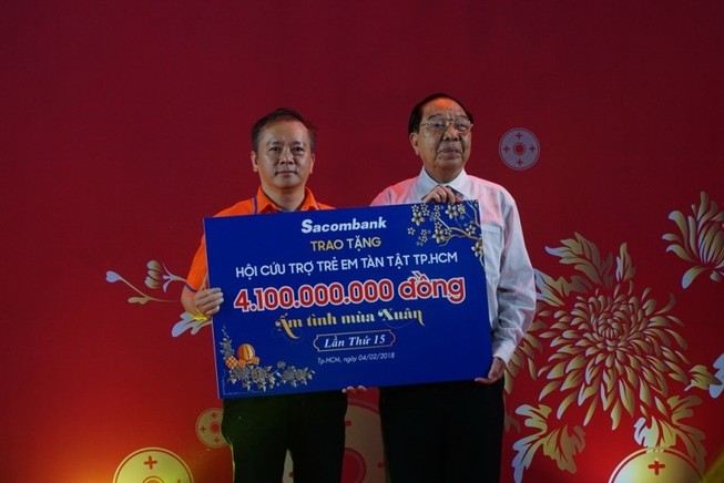 Sacombank ‘Ấm tình mùa xuân’ lần thứ 15