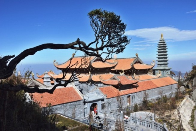 Dấu ấn kiến trúc thời Trần: Kiệt tác tâm linh Fansipan