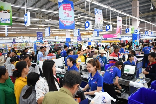 Đồng giá 100.000 đồng cho hơn 100 mặt hàng hóa mỹ phẩm