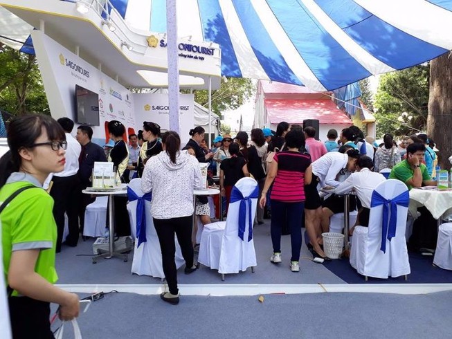 Ngày hội Du lịch TP.HCM: Tấp nập ngay ngày đầu