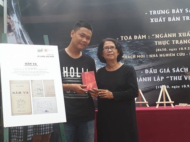Bất ngờ sách cũ 3 triệu được đấu giá lên 35 triệu đồng