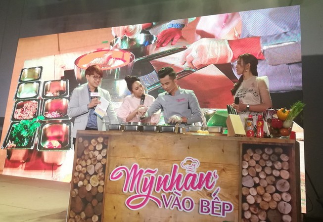 Mới lạ Mỹ nhân vào bếp