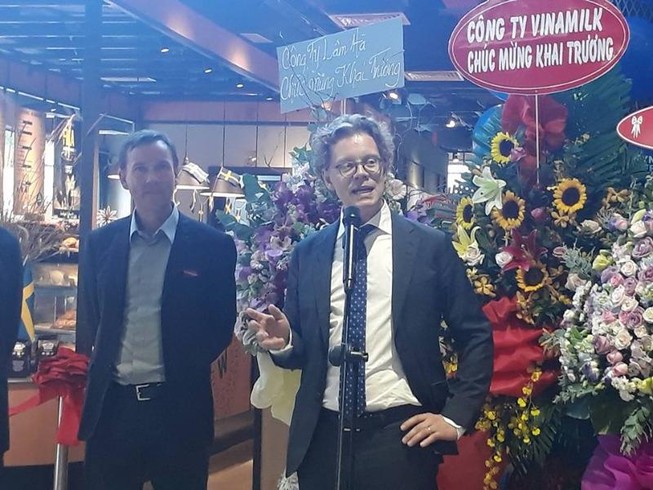 Đại sứ Thụy Điển giới thiệu văn hóa... nghỉ giải lao