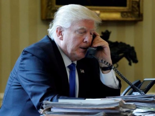 Putin, Trump chính thức điện đàm