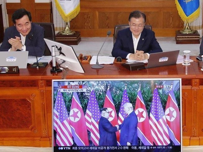Ông Moon thức trắng đêm trước thượng đỉnh Mỹ-Triều