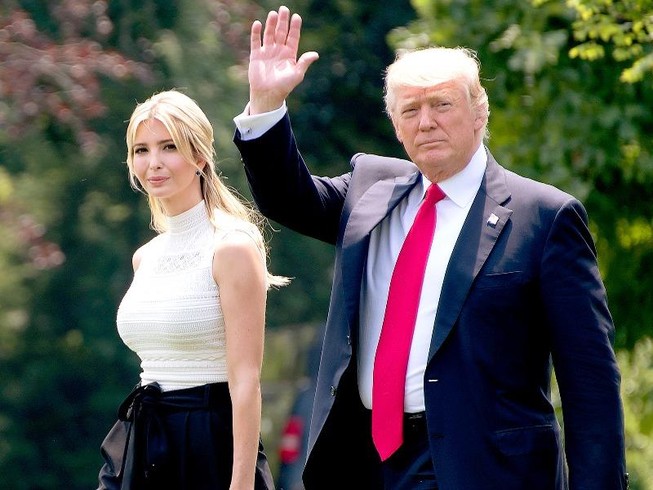 Ai sẽ thay thế bà Nikki Haley?