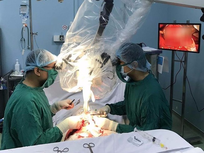 Bị nhiễm trùng vì "cơi nới" dương vật