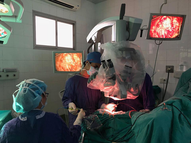 Cứu sống bệnh nhân 2 lần bị bác sĩ lắc đầu trả về