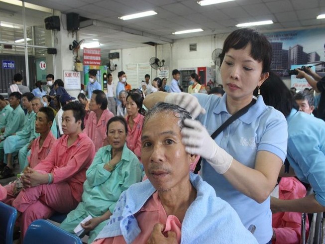 'Chủ nhật chia sẻ yêu thương' tại BV Chợ Rẫy