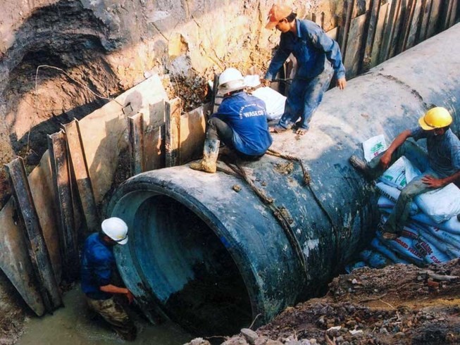Cúp nước 8 tiếng tại 4 quận trung tâm TP.HCM