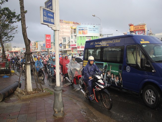Hỗn loạn giao thông tại cửa ngõ phía Bắc Đà Nẵng