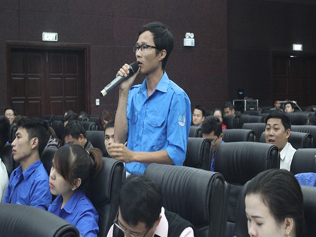 'Thanh niên còn đi xin tiền, đất nước sao phát triển'