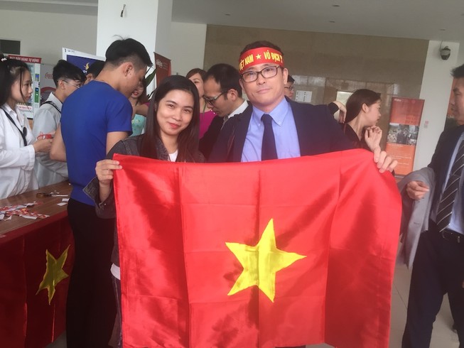 Người Nhật cổ vũ cho U-23 Việt Nam