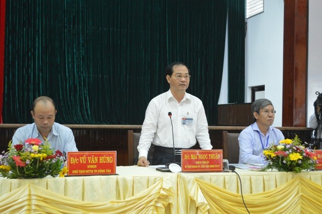 Bí thư Vũng Tàu gập người xin lỗi dân