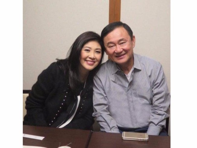 Anh em bà Yingluck bắt tay tấn công chính phủ Thái Lan?