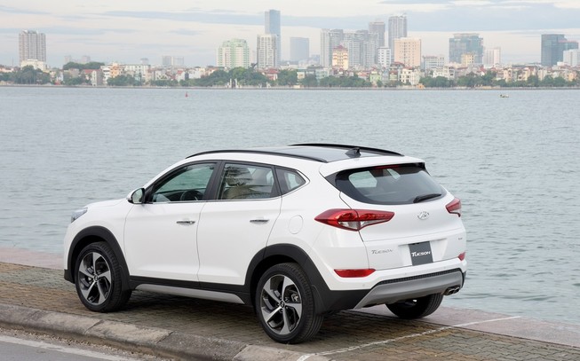 Hyundai Tucson 2017 thế hệ mới, giá chỉ 815 triệu