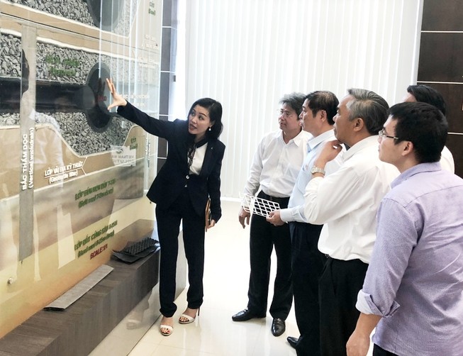 Đoàn giám sát của Quốc hội thăm, làm việc rác Đa Phước
