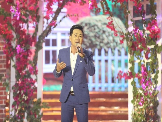 Nghe anh công nhân điện hát, danh ca Ý Lan 'phát cuồng'