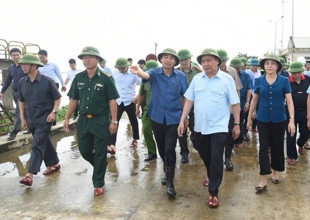 Thủ tướng hủy hết lịch họp trực tiếp thị sát lũ