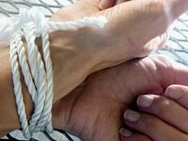 Điều tra vụ cô gái bị cướp trói tay bịt miệng lấy vàng