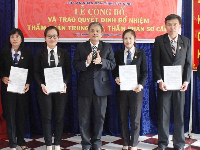 Tây Ninh: Bổ nhiệm mới 19 thẩm phán