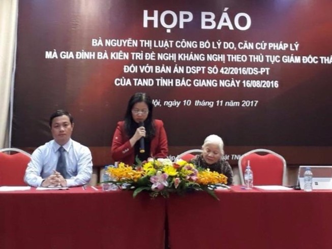 Xin phép họp báo trước 24 giờ là quá ngắn
