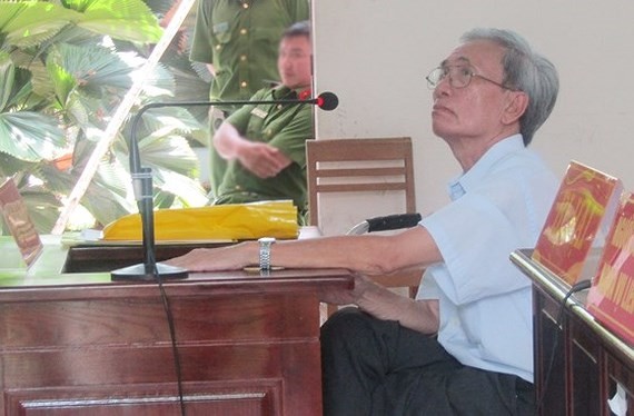 Kháng nghị giám đốc thẩm vụ Nguyễn Khắc Thủy dâm ô trẻ em