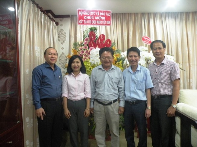 Bộ GD&ĐT chúc mừng báo Pháp Luật TP.HCM nhân ngày báo chí